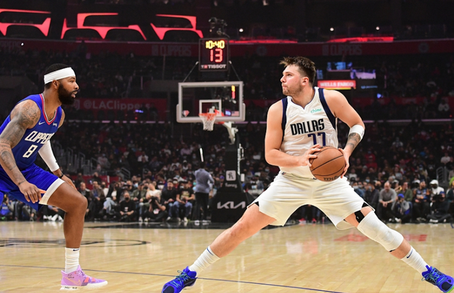  东契奇生涯首个60+三双，独行侠加时险胜马刺  