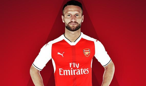  阿森纳角球战术再立功，加布里埃尔头球绝杀  