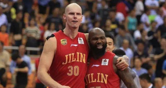  弗赖堡青年军崛起搅乱争冠格局  