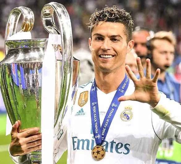  多特蒙德绝杀法兰克福保留欧冠希望  