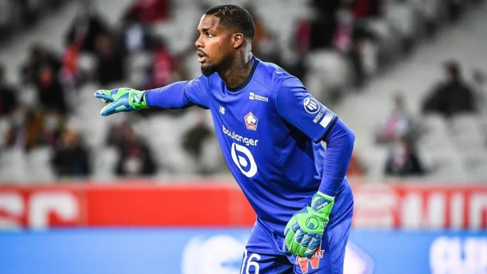  巴黎圣日耳曼提前夺冠创法甲最快纪录新篇章